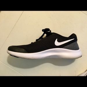 Nike Flex running sneakers